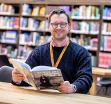Biblioteksjefen som vaktmester